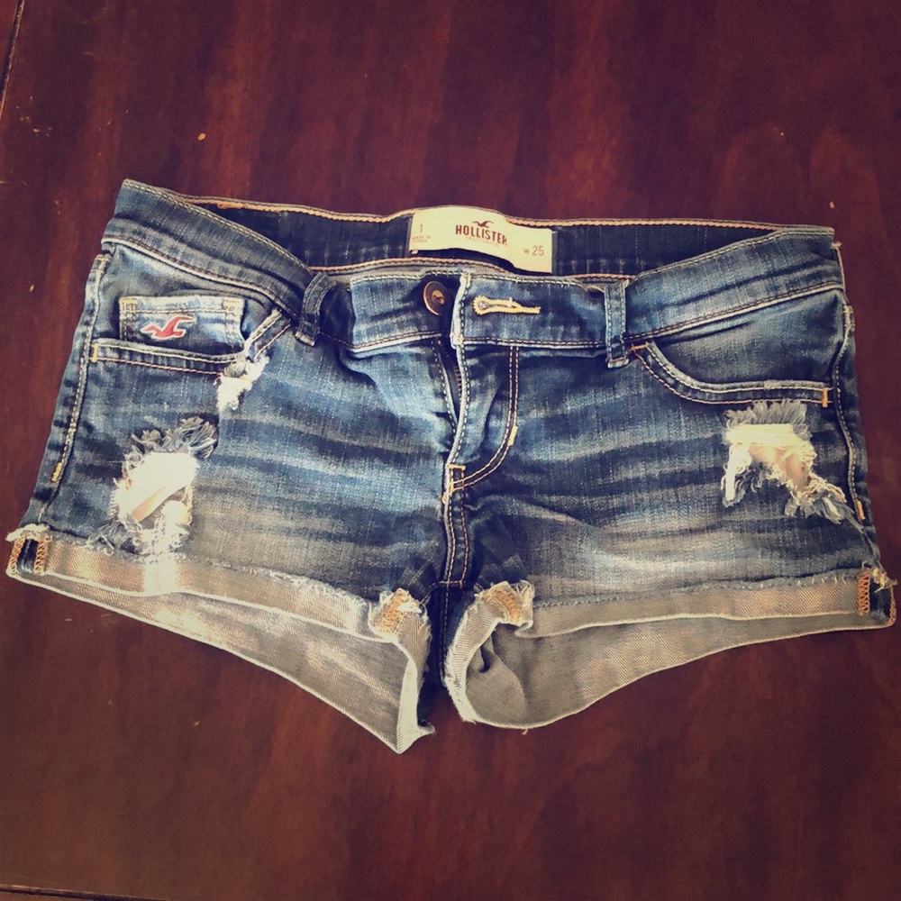 Size 1 Hollister shorts, used